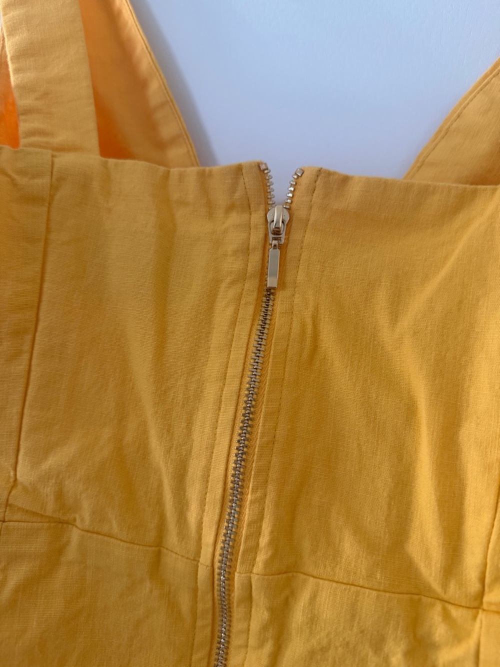 Runaway • Roxy Mini Yellow Dress - Picture 5 of 8